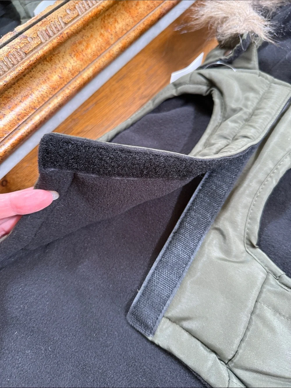 Sky Olive Green Quilted Dog Puffer Coat with removeable Faux Fur Hood. Size S.